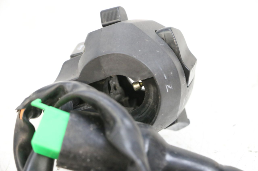 photo de COMMUTATORE SINISTRO MAG POWER BOMBERS 4T 50 (2016 - 2026) - Primo piano tecnico