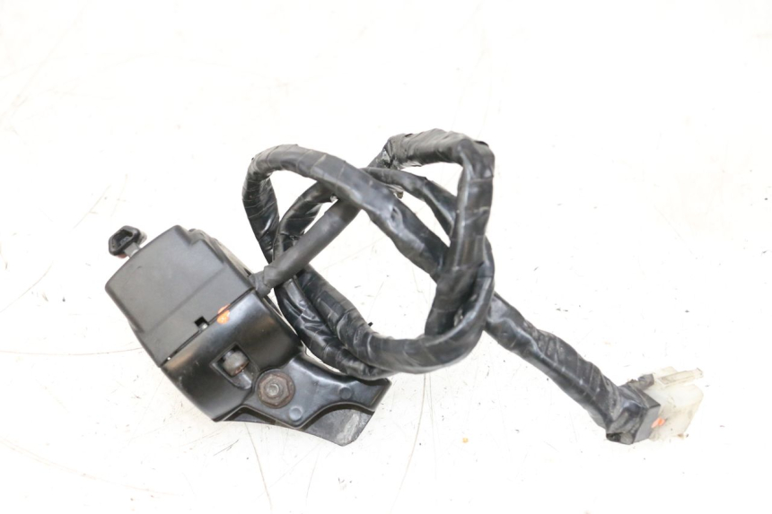 photo de Leva sinistra MBK BOOSTER SPIRIT NAKED 50 (2004 - 2017) - Primo piano tecnico