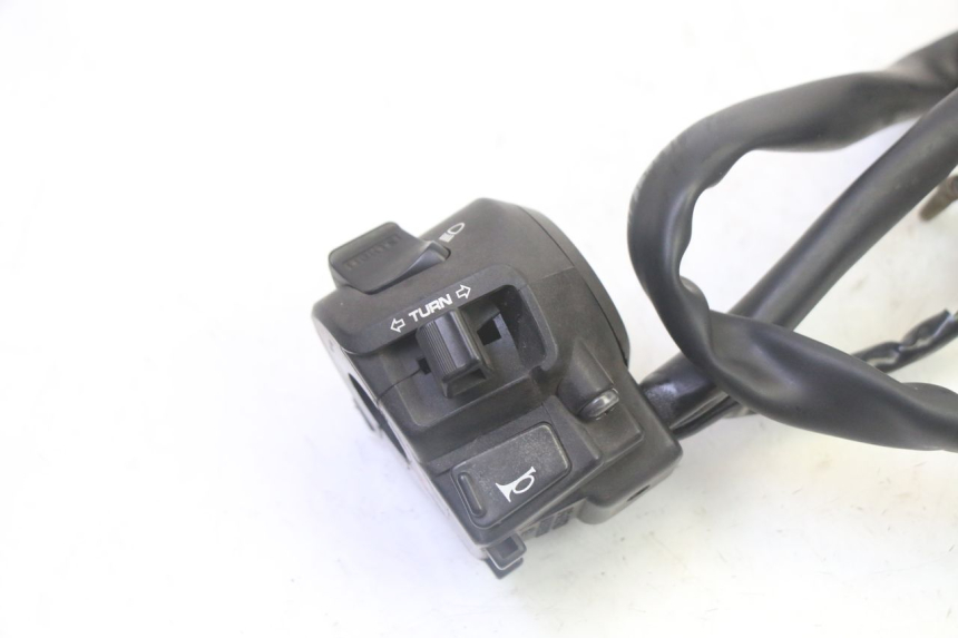 photo de COMANDO SINISTRO HONDA FES S-WING SWING ABS 125 (2007 - 2015)