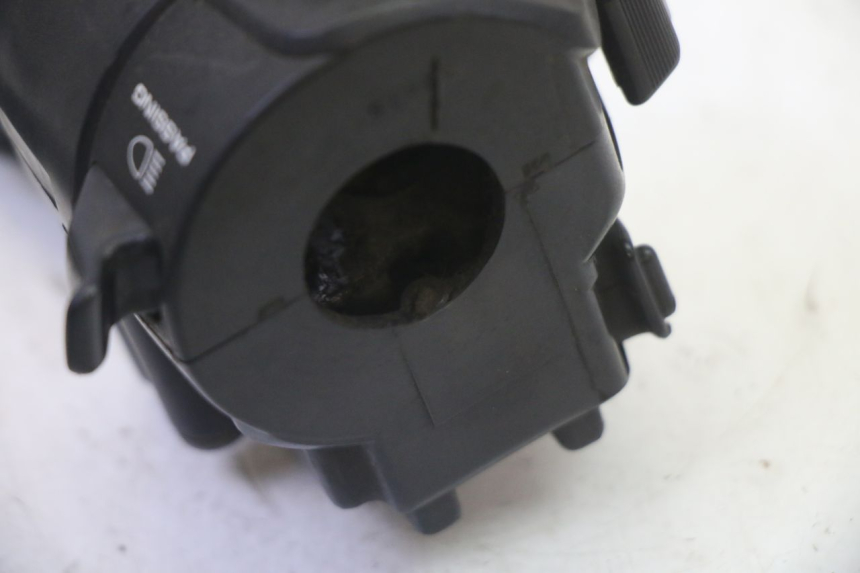 photo de COMANDO SINISTRO HONDA FES S-WING SWING ABS 125 (2007 - 2015)