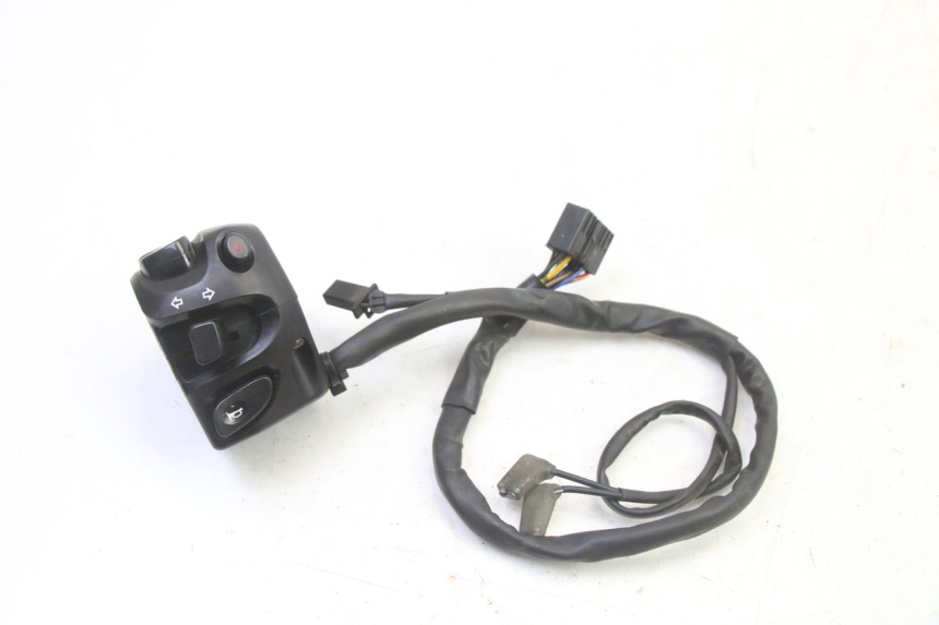 photo de COMMUTATORE SINISTRO YAMAHA FZ6 FAZER S2 600 (2007 - 2011)
