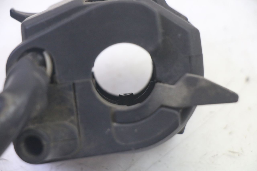 photo de COMMUTATORE SINISTRO KAWASAKI GPX R WARBIRD 600 (1988 - 1993) - Primo piano tecnico