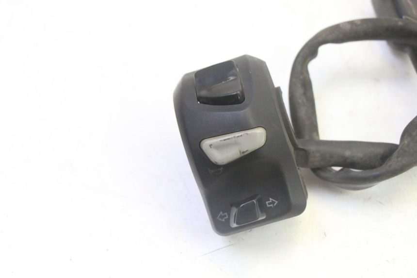 photo de COMANDO SINISTRO PEUGEOT KISBEE 4T 50 (2018 - 2022)