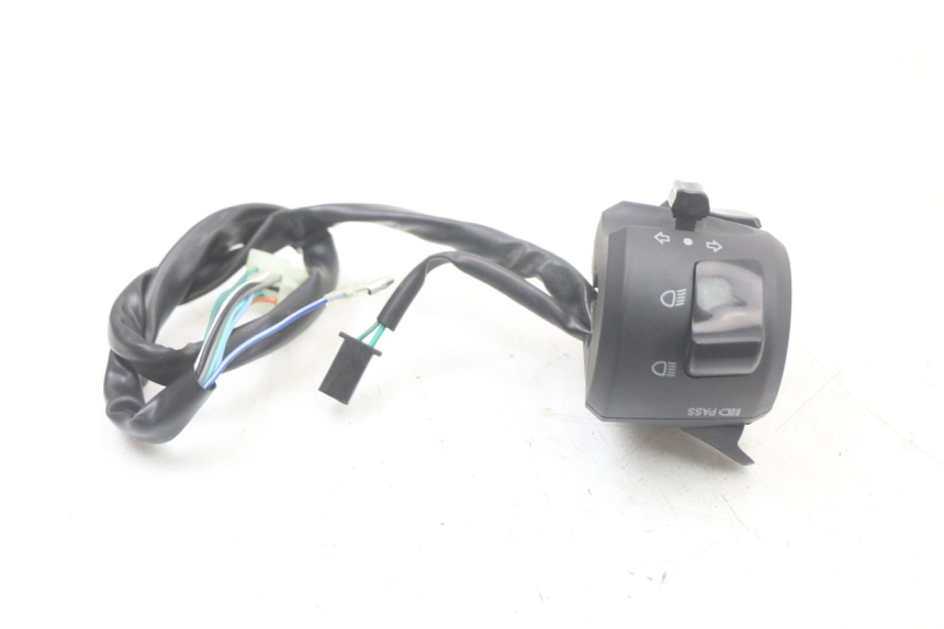 photo de COMMUTATORE SINISTRO MASAI SCRAMBLER SPORT 125 (2021 - 2025) - Zoom sullo stato d'uso