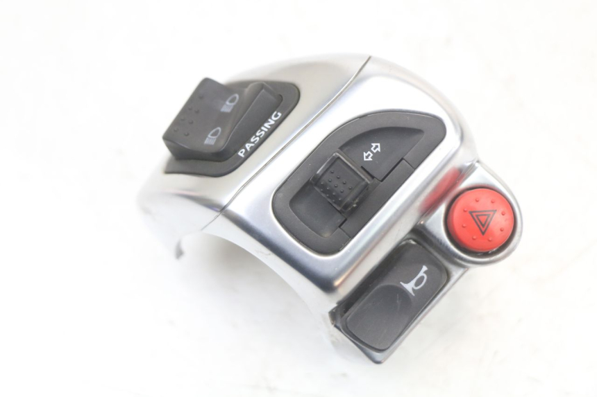 photo de COMMUTATORE SINISTRO PIAGGIO MP3 HPE 350 (2018 - 2020)