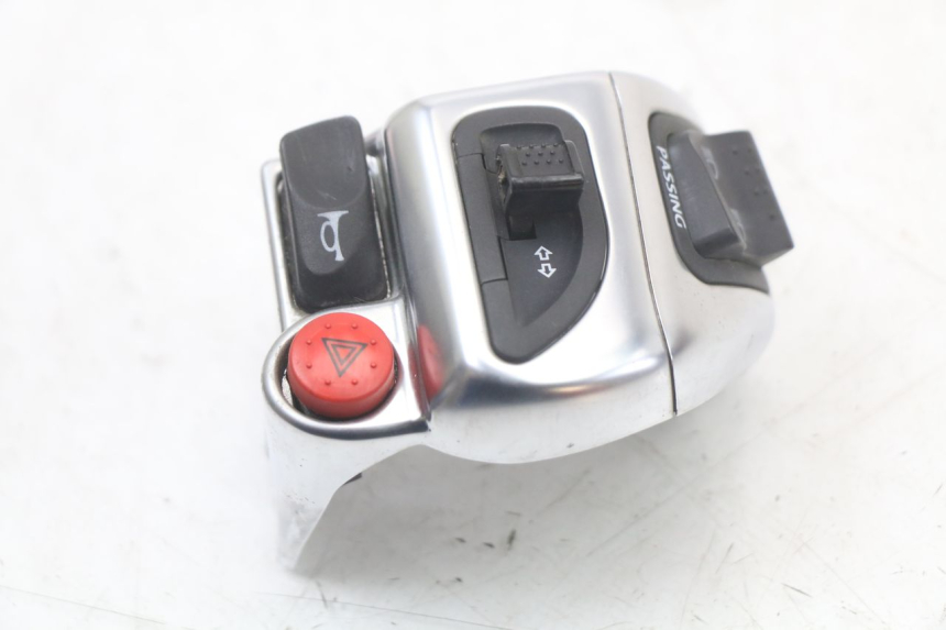 photo de COMMUTATORE SINISTRO PIAGGIO MP3 HPE 350 (2018 - 2020)