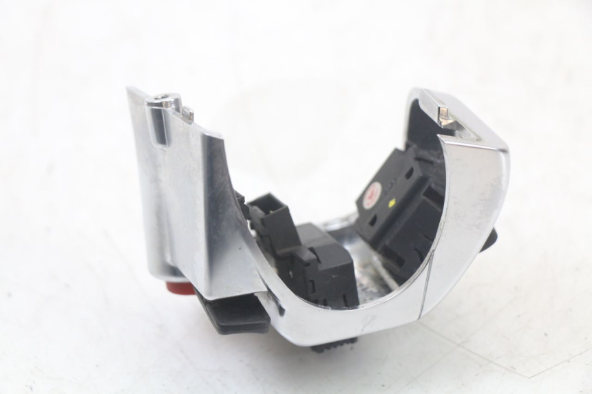photo de COMMUTATORE SINISTRO PIAGGIO MP3 HPE 350 (2018 - 2020)
