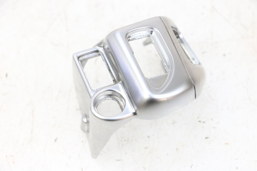 photo de COMMUTATORE SINISTRO PIAGGIO MP3 HPE 300 (2019 - 2026) - Stato della superficie e materiale