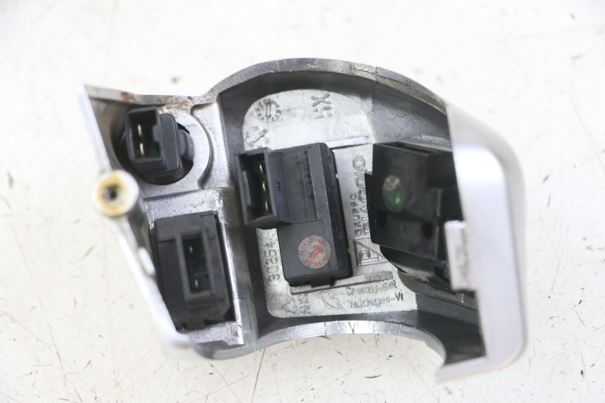 photo de COMANDO SINISTRO PIAGGIO MP3 LT 400 (2007 - 2012)