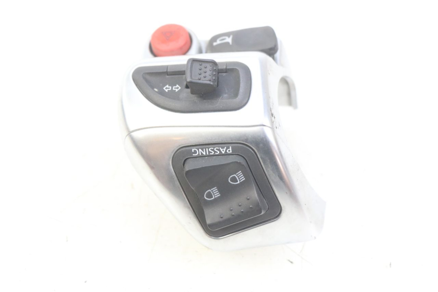 photo de MANUBRIO SINISTRO PIAGGIO MP3 125 (2006 - 2014)