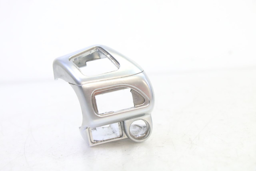 photo de MANUBRIO SINISTRO PIAGGIO MP3 125 (2006 - 2014)