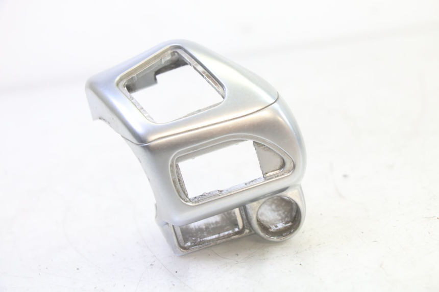 photo de MANUBRIO SINISTRO PIAGGIO MP3 125 (2006 - 2014)