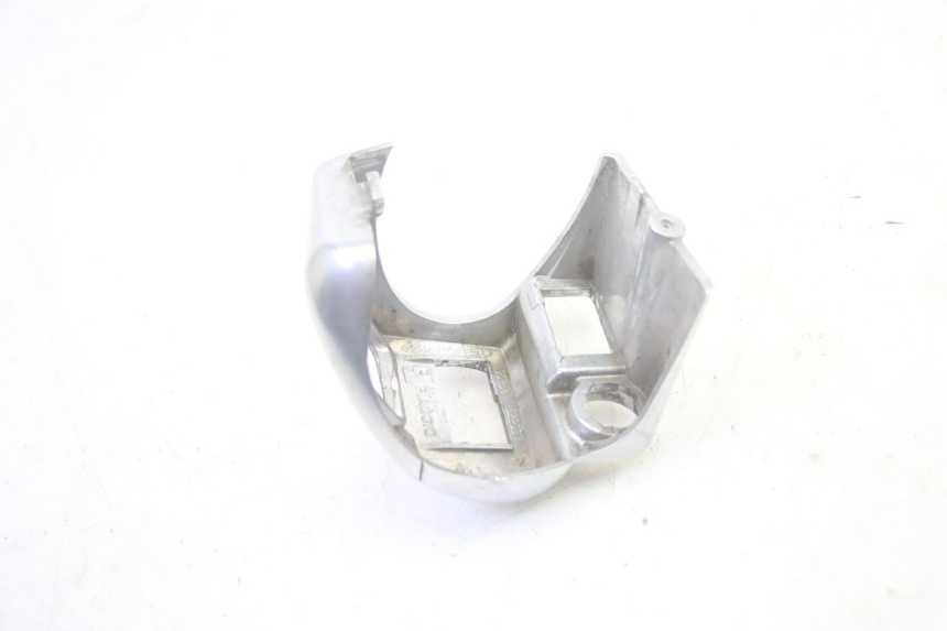 photo de COMMUTATORE SINISTRO PIAGGIO MP3 500 (2016 - 2018) - Dettagli dei punti di fissaggio