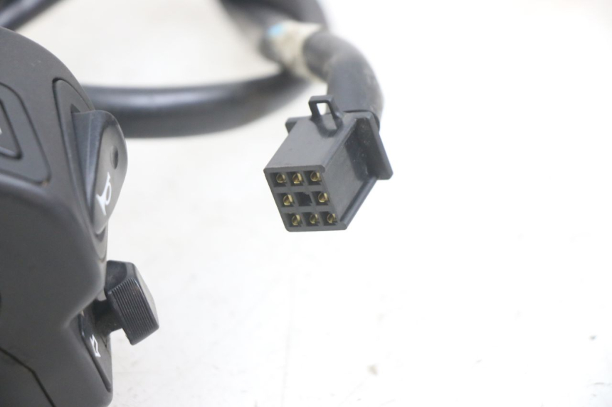 photo de COMANDO SINISTRO HONDA PCX (JF47) 125 (2012 - 2013)