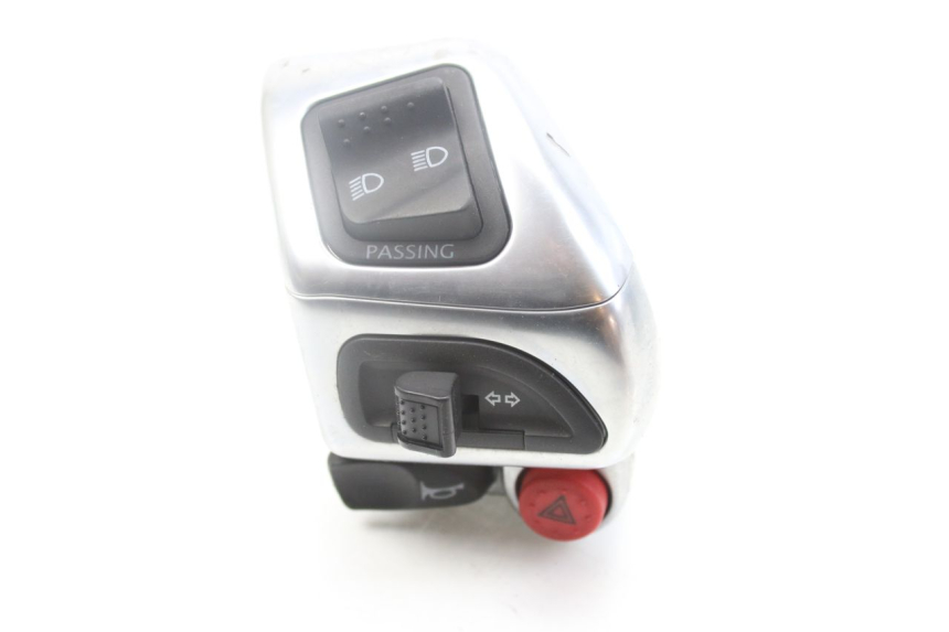 photo de MANUBRIO SINISTRO PIAGGIO MP3 500 (2014 - 2016)