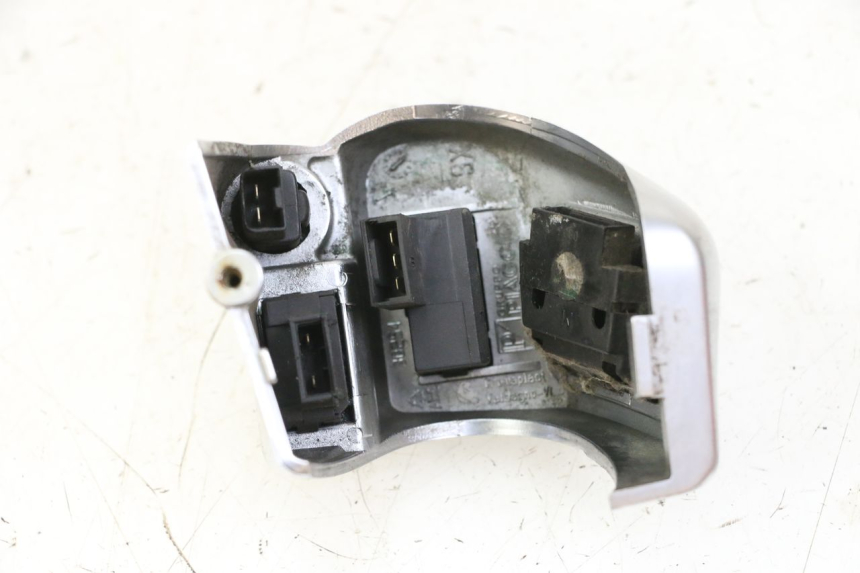 photo de MANUBRIO SINISTRO PIAGGIO MP3 125 (2006 - 2014)
