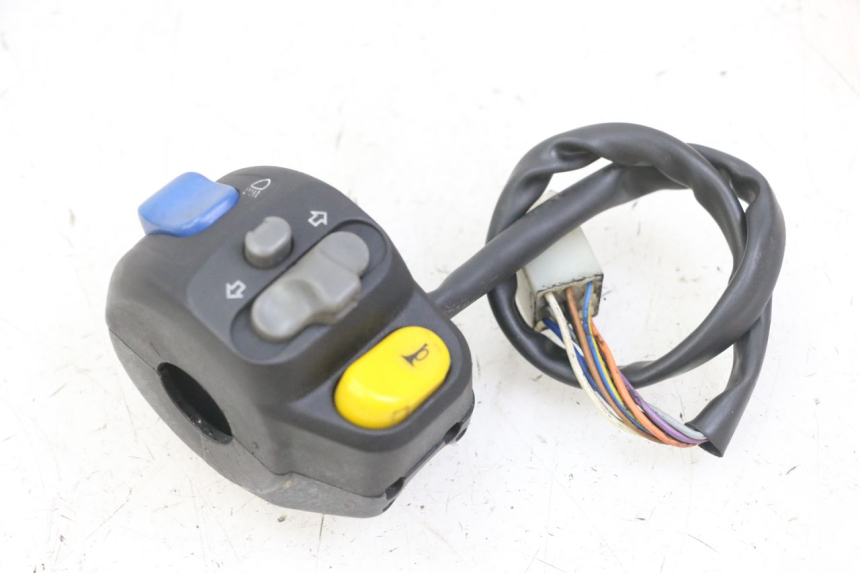photo de COMMUTATORE SINISTRO PEUGEOT SPEEDFIGHT 2 LC 50 (2000 - 2009)