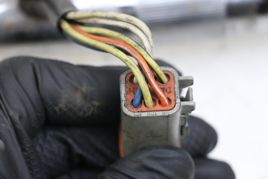 photo de COMMUTATORE SINISTRO HARLEY DAVIDSON SPORTSTER XL CUSTOM 1200 (2003 - 2004)