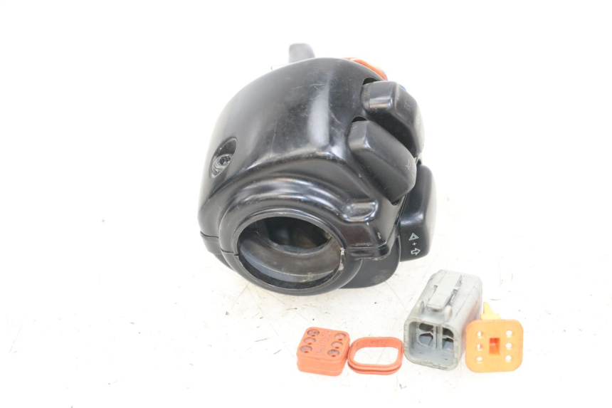 photo de COMMUTATORE SINISTRO HARLEY DAVIDSON SPORTSTER XL CUSTOM 1200 (2003 - 2004)