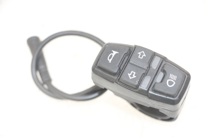 photo de COMANDO SINISTRO NAMI STELLAR 1 - Dettaglio del componente