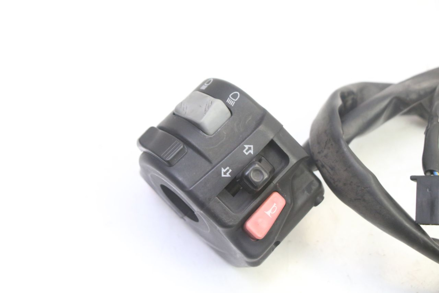 photo de MANUBRIO SINISTRO YAMAHA TDM ABS 900 (2002 - 2014)