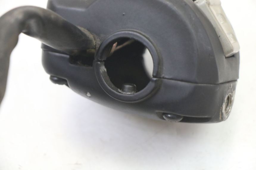 photo de MANUBRIO SINISTRO PEUGEOT V-CLIC VCLIC 50 (2007 - 2013)