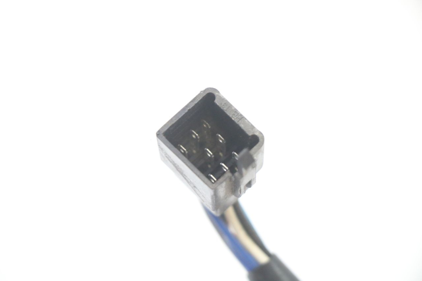 photo de MANUBRIO SINISTRO PEUGEOT V-CLIC VCLIC 50 (2007 - 2013)