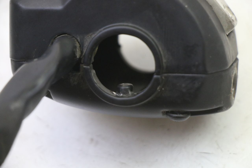 photo de MANUBRIO SINISTRO PEUGEOT V-CLIC VCLIC 50 (2007 - 2013)