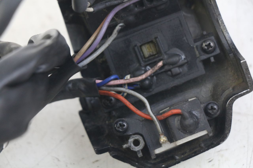 photo de COMANDO SINISTRO PIAGGIO VESPA SPRINT 2T 50 (2014 - 2018)