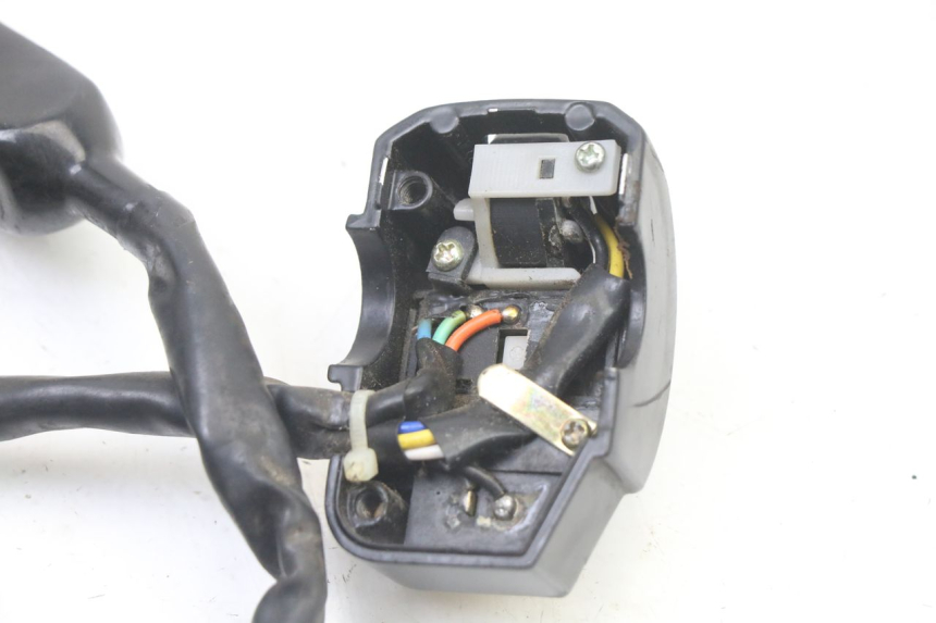 photo de MANUBRIO SINISTRO PEUGEOT VIVACITY NEW 2T 50 (2008 - 2017)