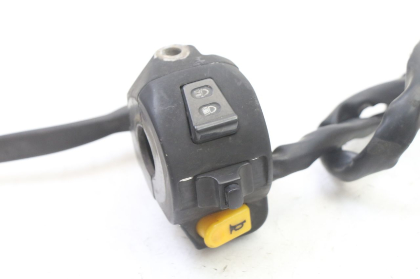 photo de MANUBRIO SINISTRO PEUGEOT VIVACITY NEW 2T 50 (2008 - 2017)
