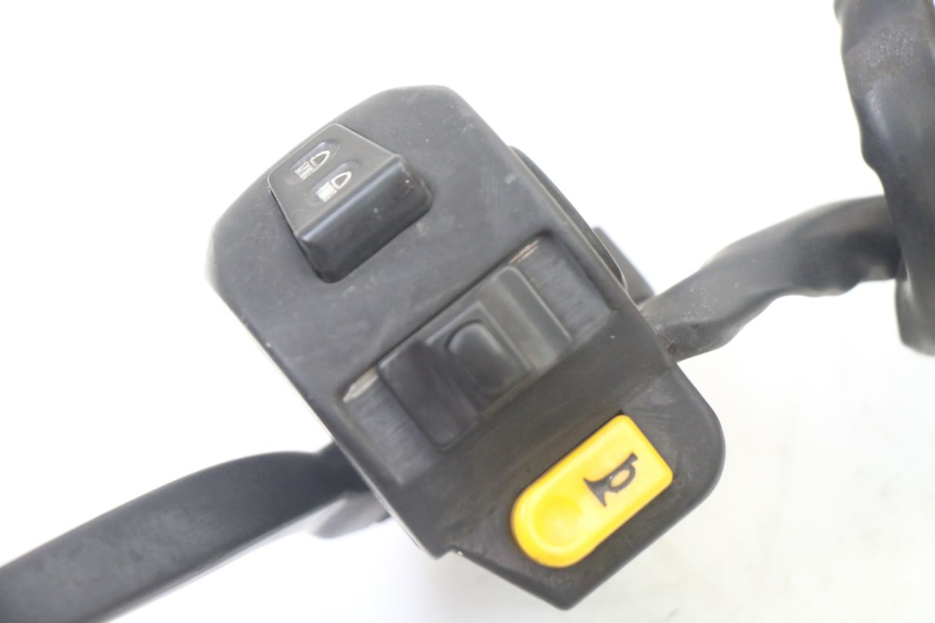 photo de MANUBRIO SINISTRO PEUGEOT VIVACITY NEW 2T 50 (2008 - 2017)