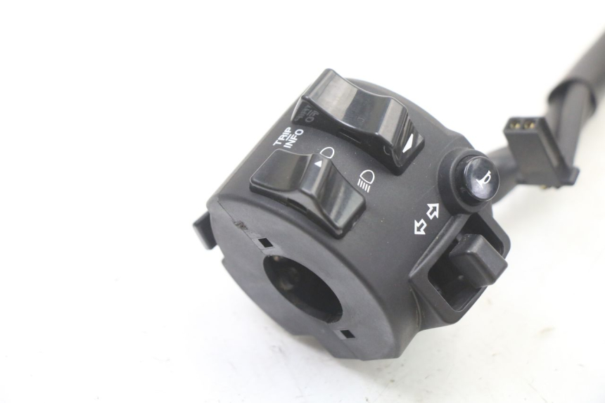 photo de COMMUTATORE SINISTRO YAMAHA TRACER 7 700 (2020 - 2024)