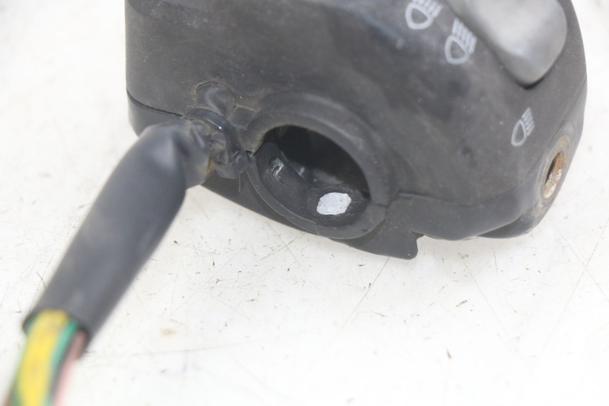 photo de COMMUTATORE SINISTRO YAMAHA YP MAJESTY 125 (2007 - 2010)