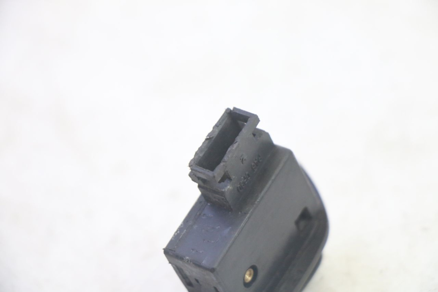 photo de COMANDO CLACSON PEUGEOT DJANGO 4T 50 (2014 - 2019) - Vista d'insieme del prodotto