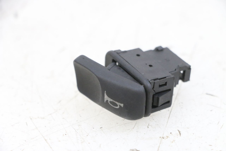 photo de COMANDO CLACSON PIAGGIO NEW TYPHOON 50 (2018 - 2021) - Altra angolazione