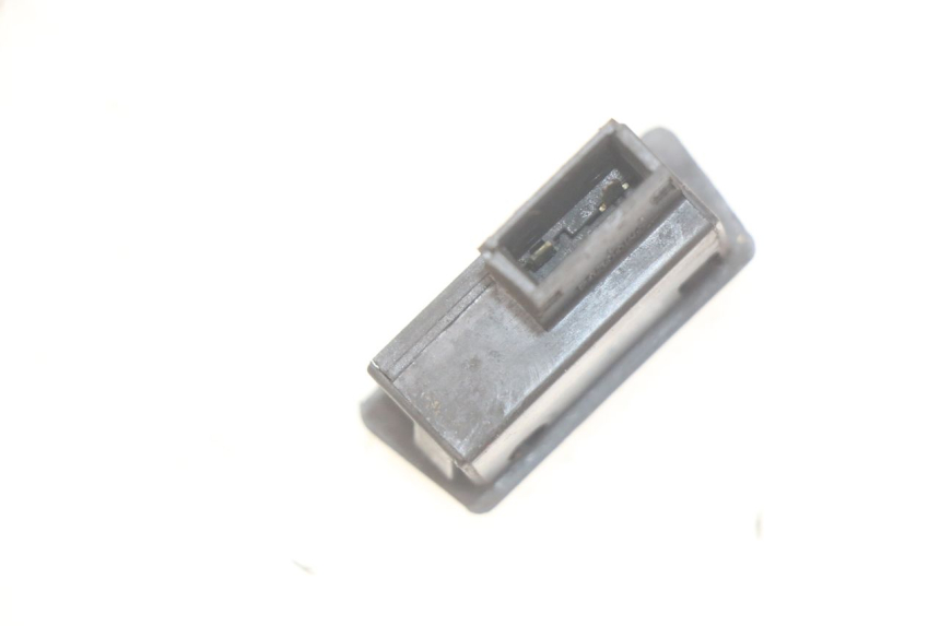 photo de COMANDO CLACSON PEUGEOT TWEET 4T 50 (2018 - 2020)