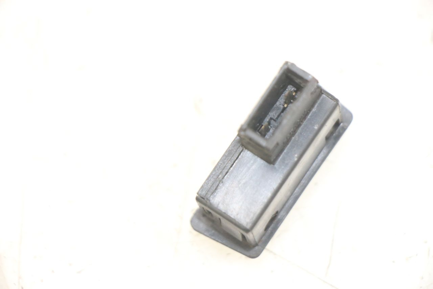 photo de COMANDO CLACSON PEUGEOT TWEET 4T 50 (2014 - 2019)