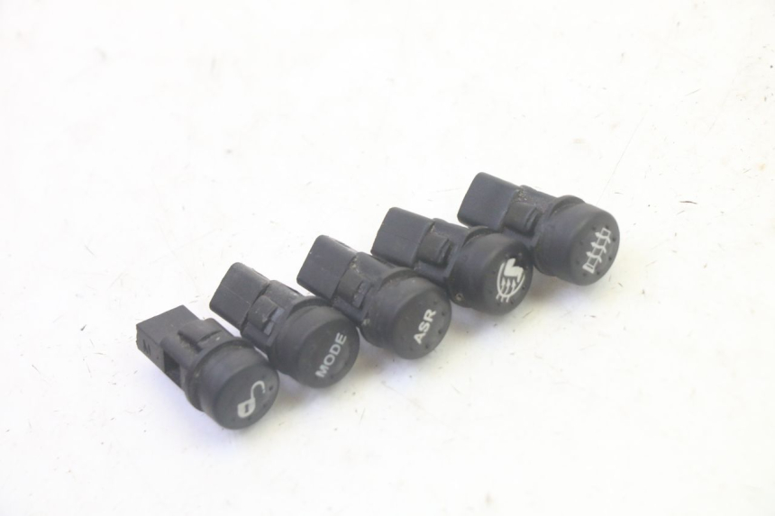 photo de COMMUTATORE PIAGGIO MP3 HPE 350 (2018 - 2020) - Zoom sullo stato d'uso