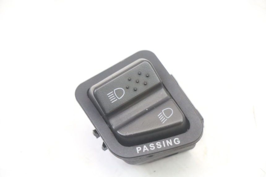 photo de COMANDO LUCE ALTA PIAGGIO X8 125 (2004 - 2007)