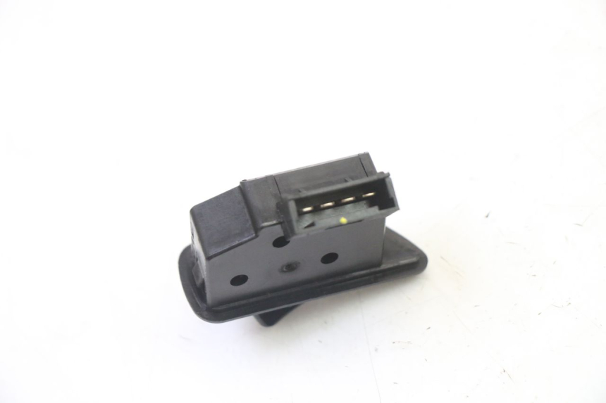 photo de COMMUTATORE ROLL LOCK PIAGGIO MP3 HPE 310 (2024 - 2025)