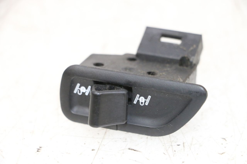 photo de COMMUTATORE ROLL LOCK PIAGGIO MP3 HPE 300 (2019 - 2026) - Vista principale