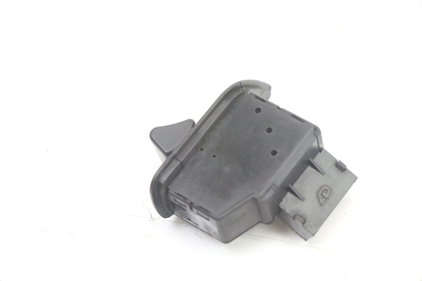 photo de COMMUTATORE ROLL LOCK PIAGGIO MP3 500 (2014 - 2016)