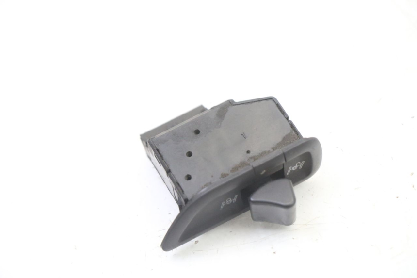 photo de COMMUTATORE ROLL LOCK PIAGGIO MP3 500 (2011 - 2015)