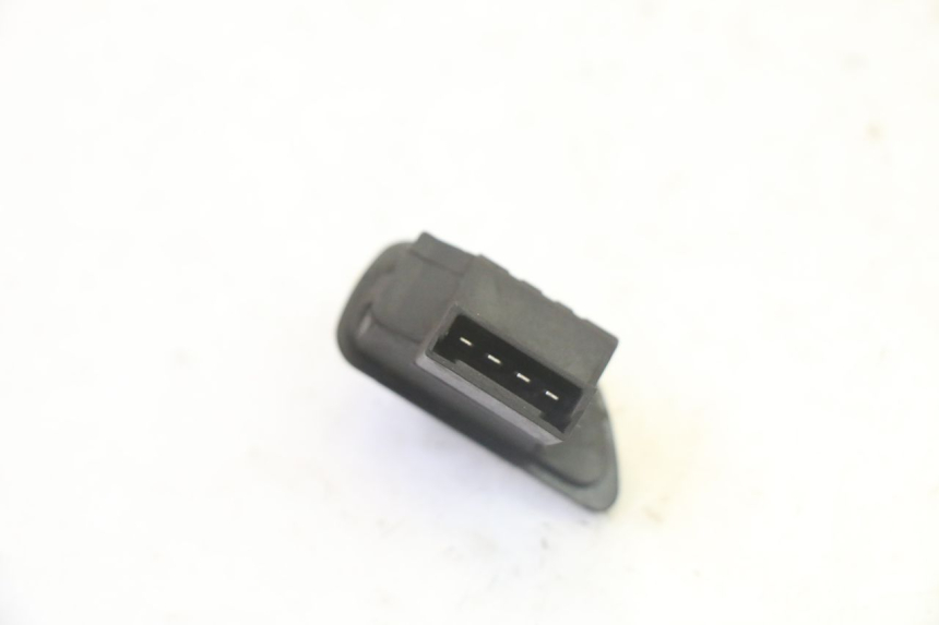 photo de COMMUTATORE ROLL LOCK PIAGGIO MP3 125 (2006 - 2014)