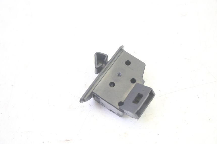 photo de COMMUTATORE ROLL LOCK PIAGGIO MP3 500 (2016 - 2018) - Zoom sullo stato d'uso