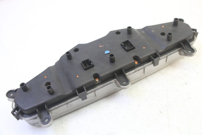 photo de CONTACHILOMETRI QUADRO 4 4D 350 (2015 - 2018)