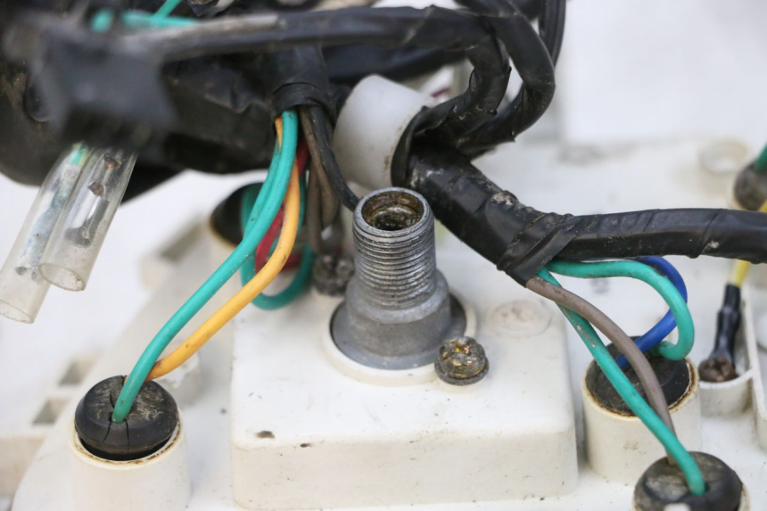 photo de Contachilometri KYMCO AGILITY CITY 4T 50 (2008 - 2016) - Zoom sullo stato d'uso