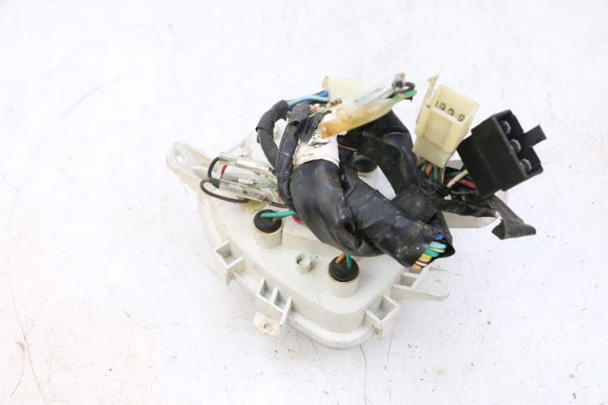 photo de Contachilometri KYMCO AGILITY CITY 4T 50 (2008 - 2016) - Dettagli dei punti di fissaggio