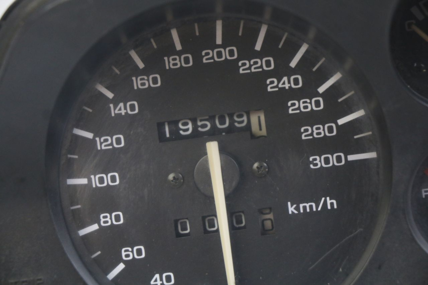 photo de CONTACHILOMETRI HONDA CBR F SC25 1000 (1989 - 1992)